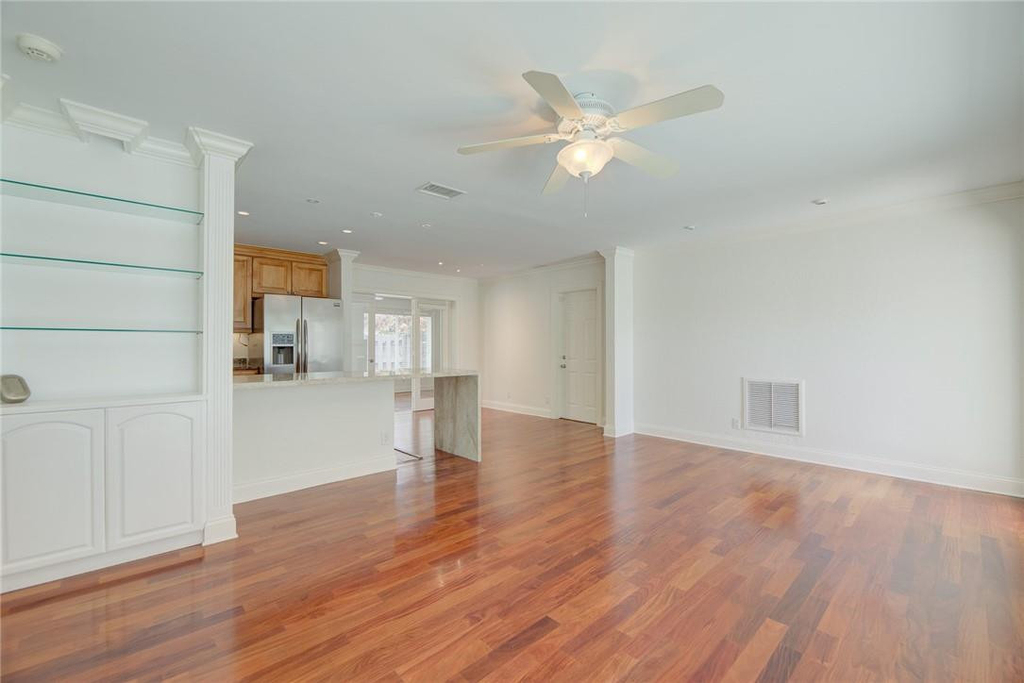 2709 Ne 16th Avenue - Photo 3