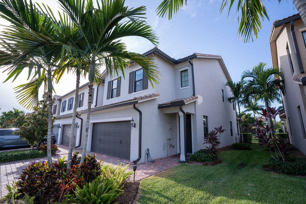 8217 Cadre Noir Road - Photo 23