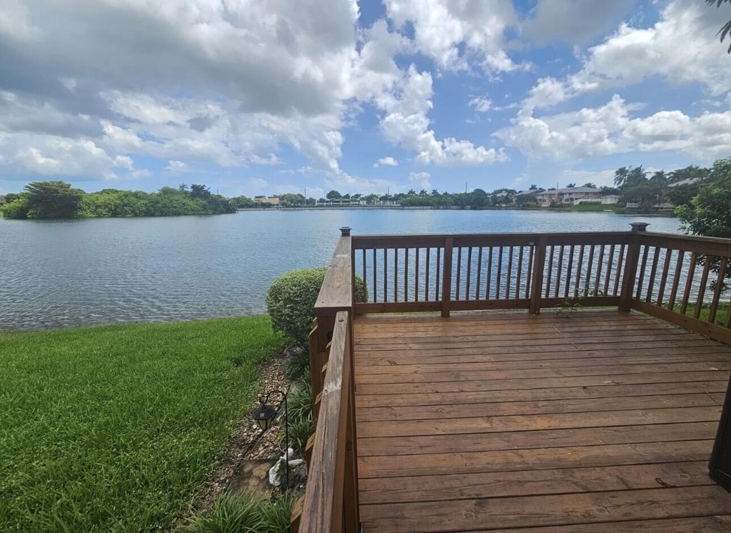3275 Nw 44th Street - Photo 2