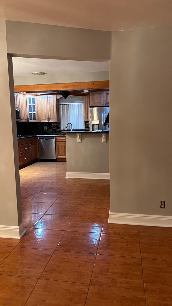 379 Sw 34th Terrace - Photo 11