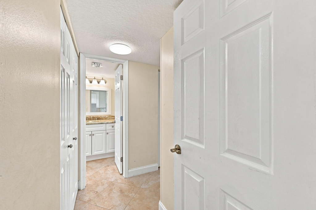 3661 Via Poinciana - Photo 15
