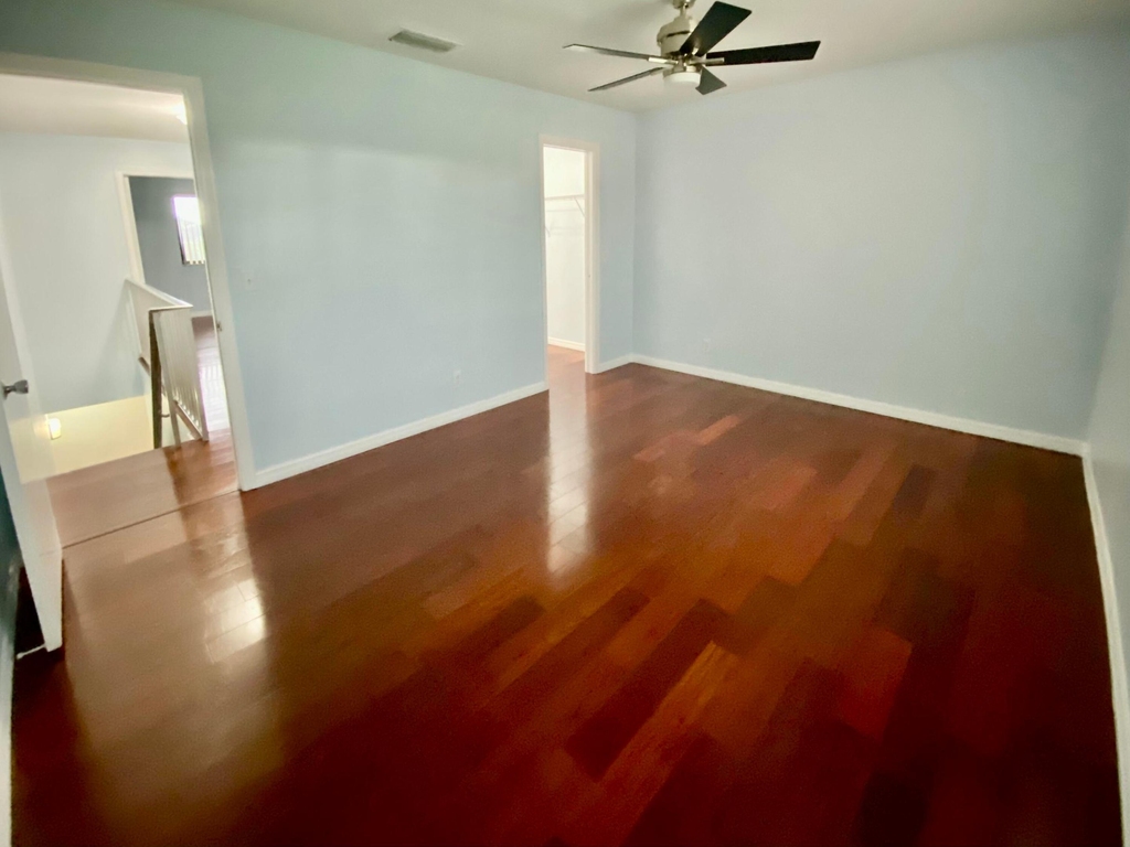 139 Sparrow Drive - Photo 1