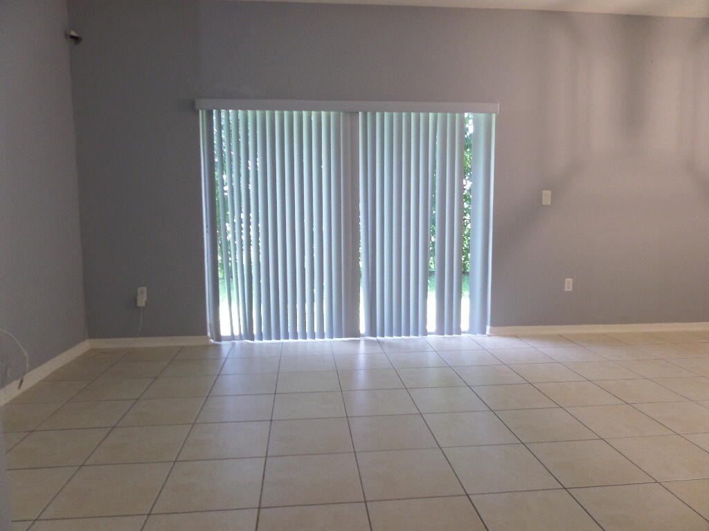 14007 Sw 49th Street - Photo 10