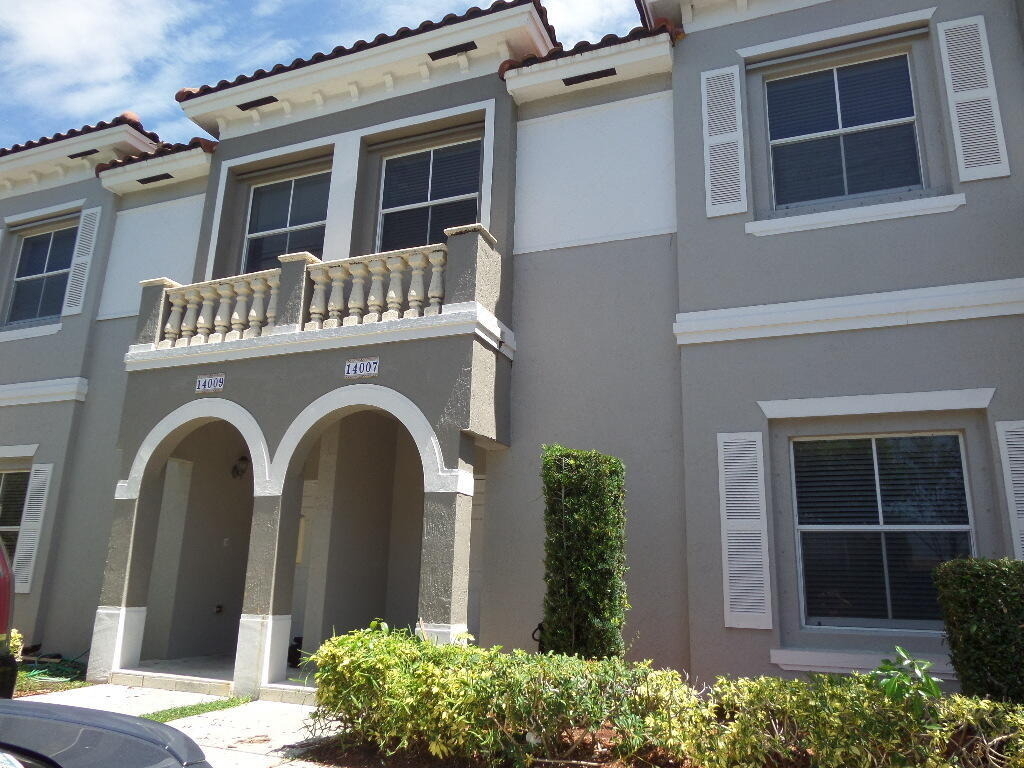 14007 Sw 49th Street - Photo 0