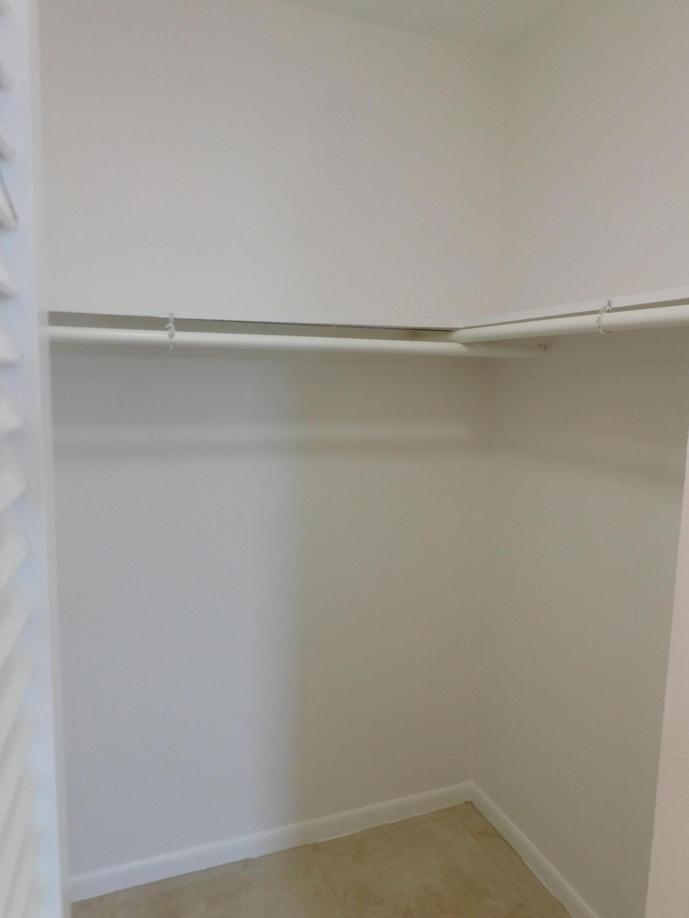 640 Se 2nd Avenue - Photo 12