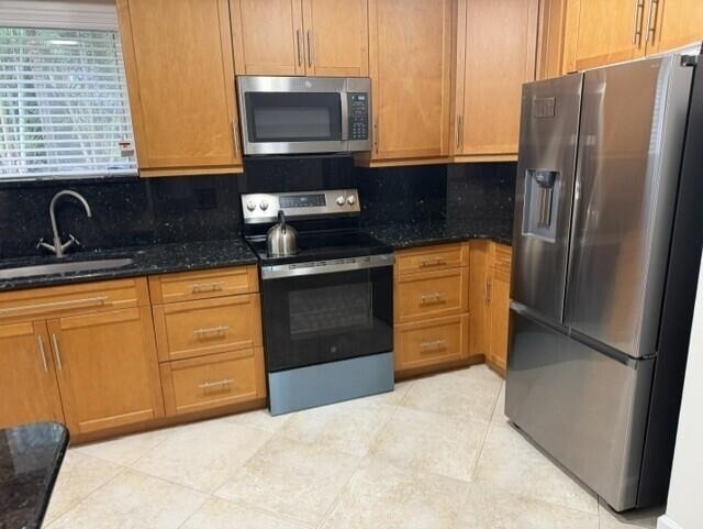 9818 Nickels Boulevard - Photo 12