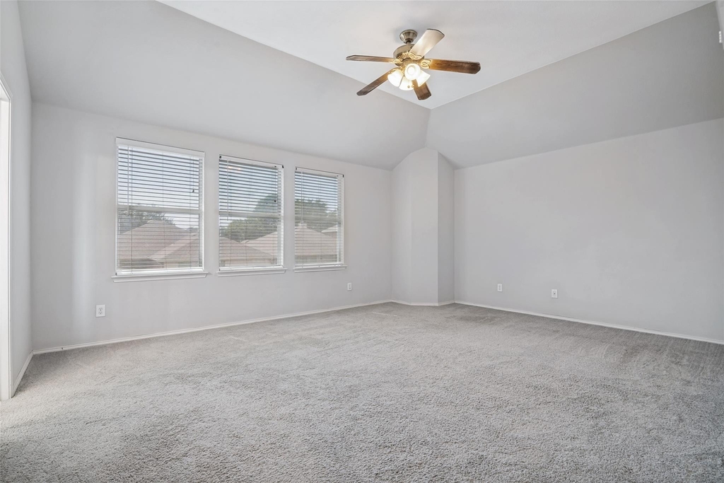 1012 Valera Road - Photo 10