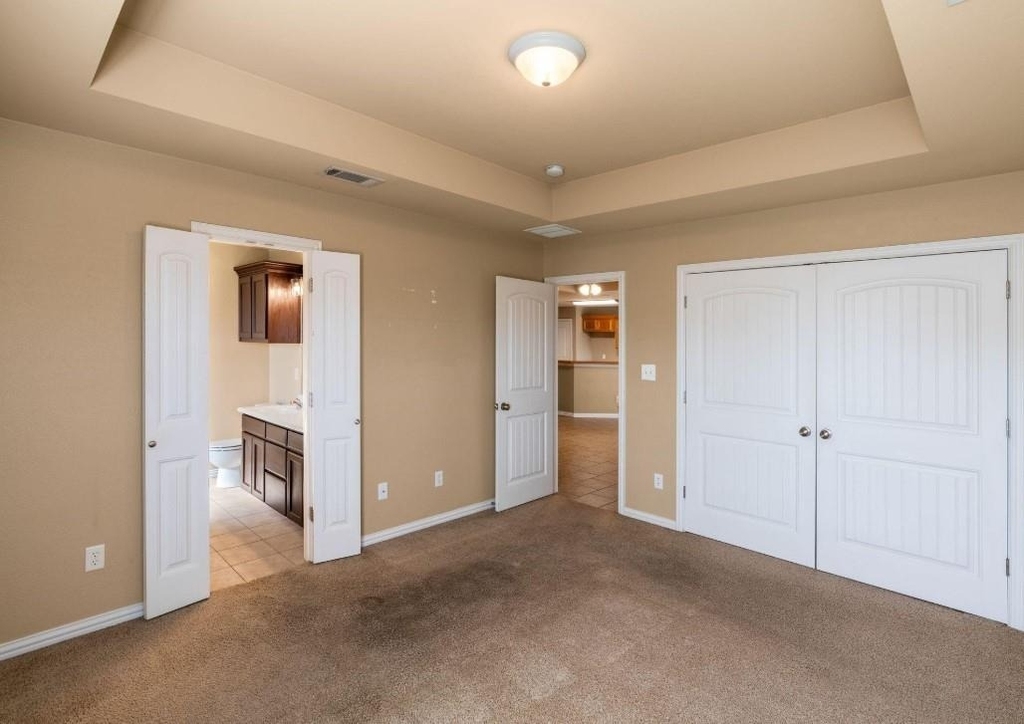 2210 Kaitlyn Circle - Photo 6