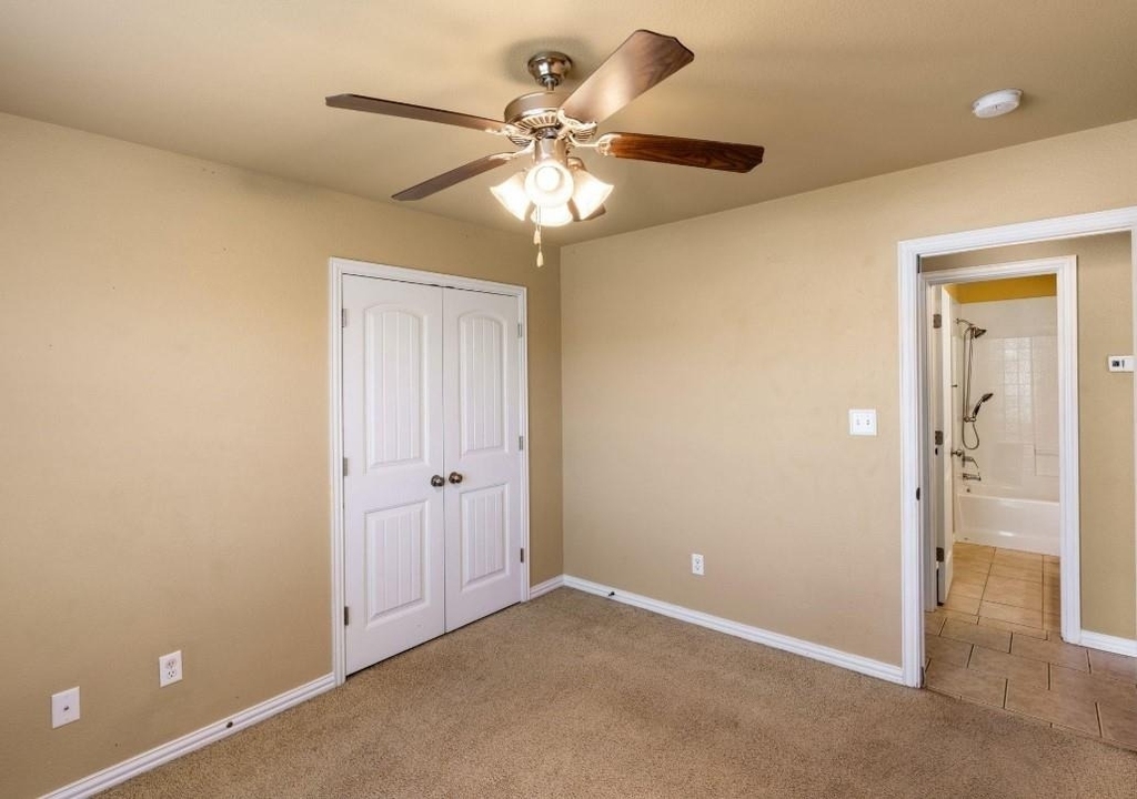 2210 Kaitlyn Circle - Photo 15