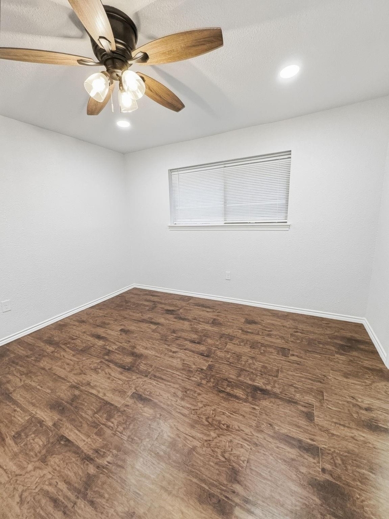 2409 Castle Street - Photo 20