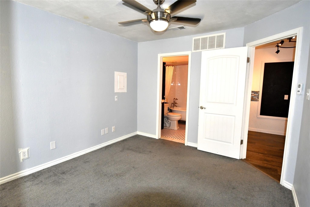 3121 Sondra Drive - Photo 6