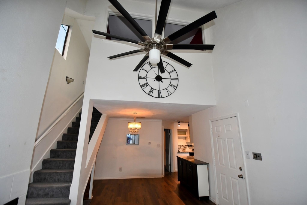 3121 Sondra Drive - Photo 2