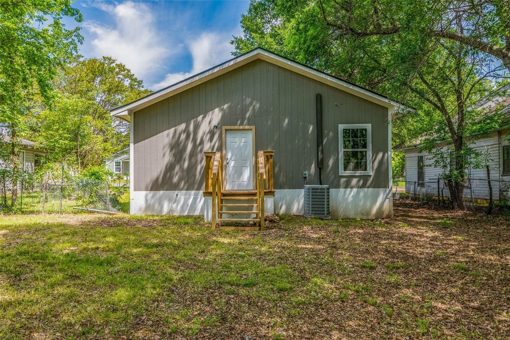 1457 W Austin Street - Photo 13