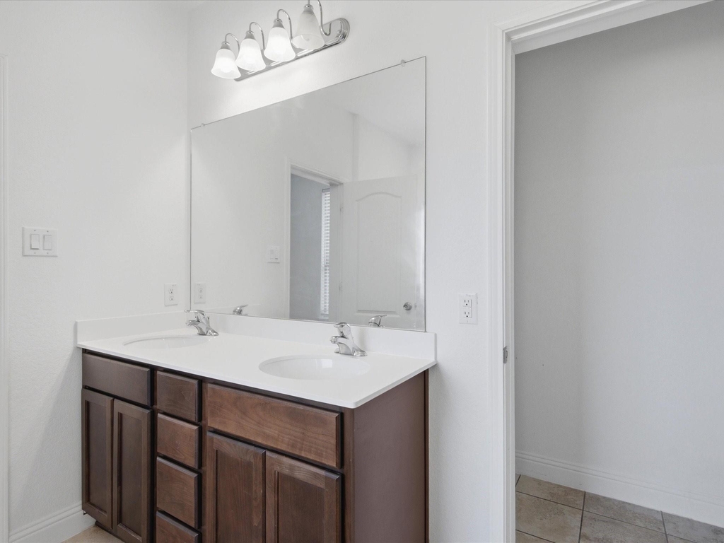10236 Fox Springs Drive - Photo 19