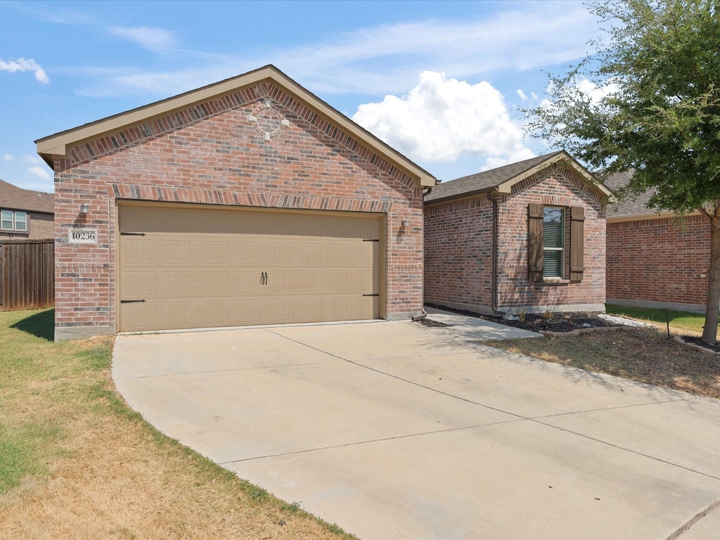 10236 Fox Springs Drive - Photo 0