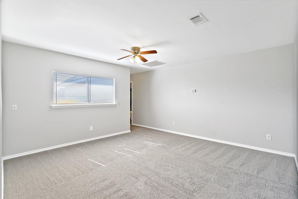3803 Farmington Drive - Photo 8