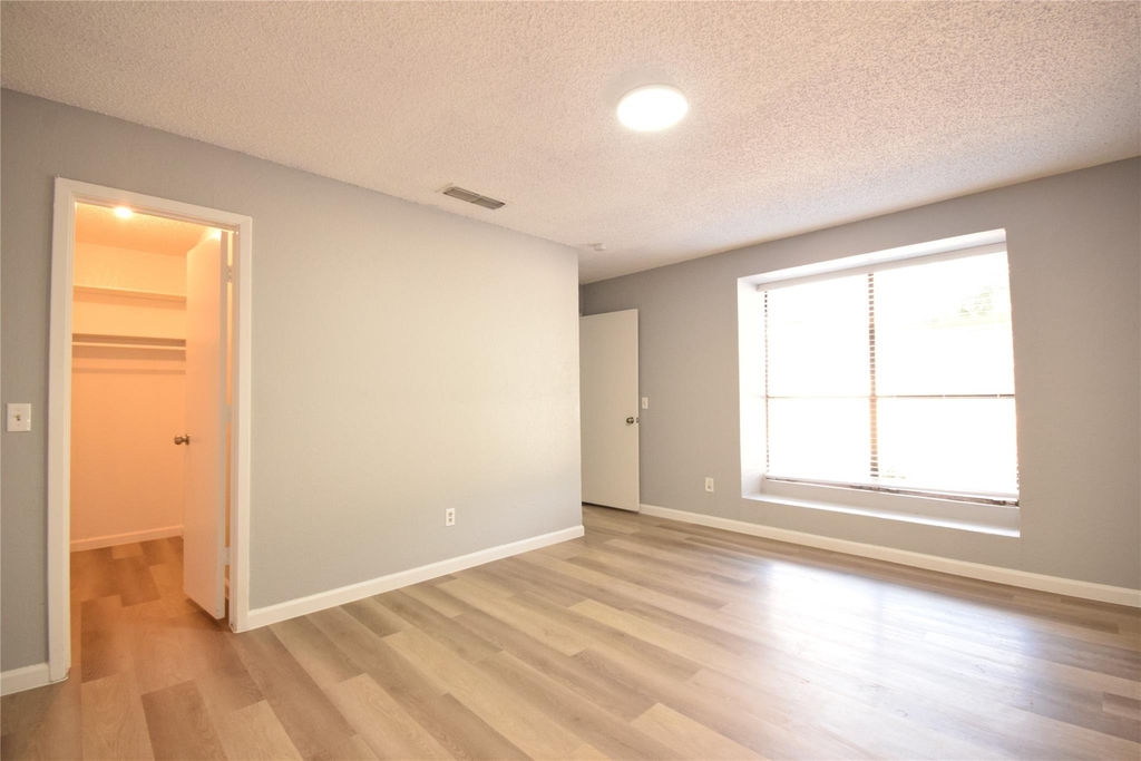 115 W Timberview Lane - Photo 9