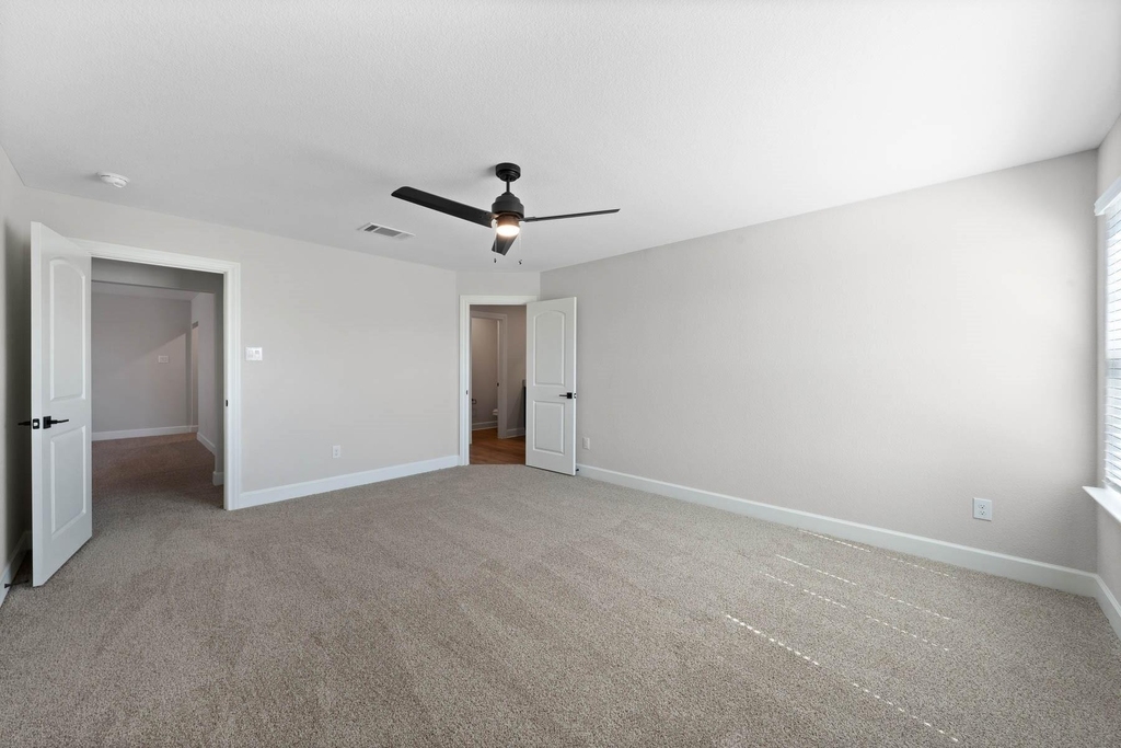 1219 Dye Boulevard - Photo 4