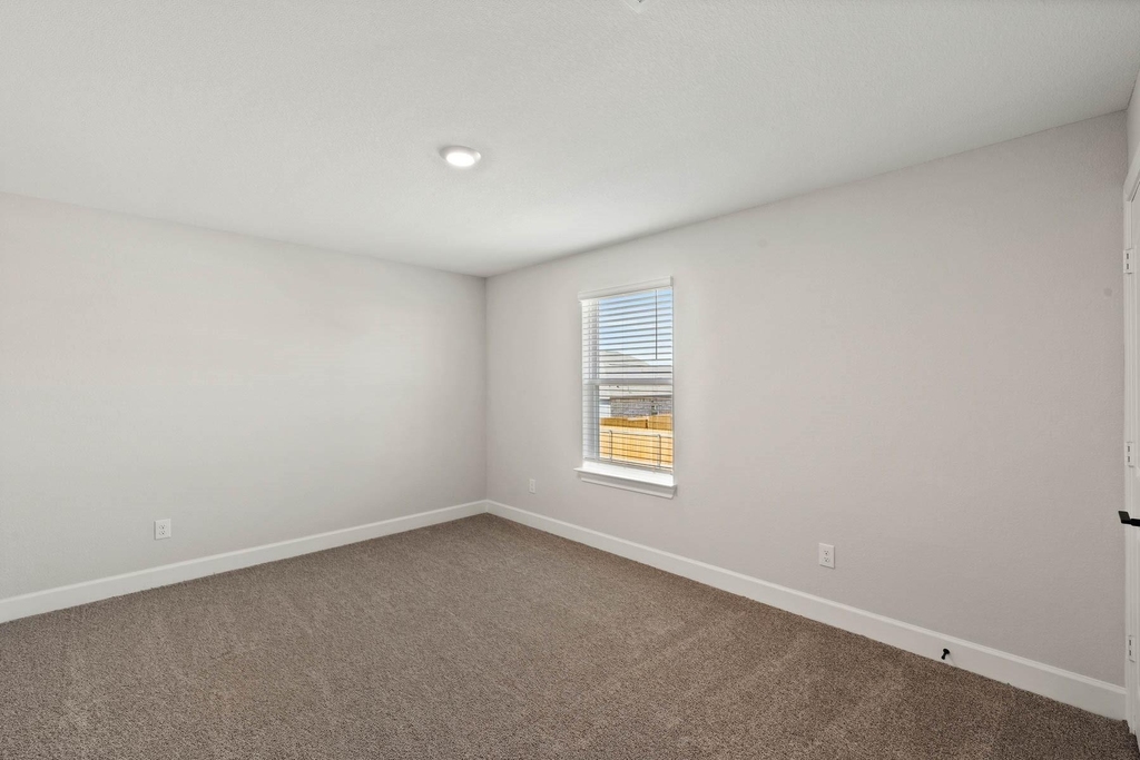1219 Dye Boulevard - Photo 6
