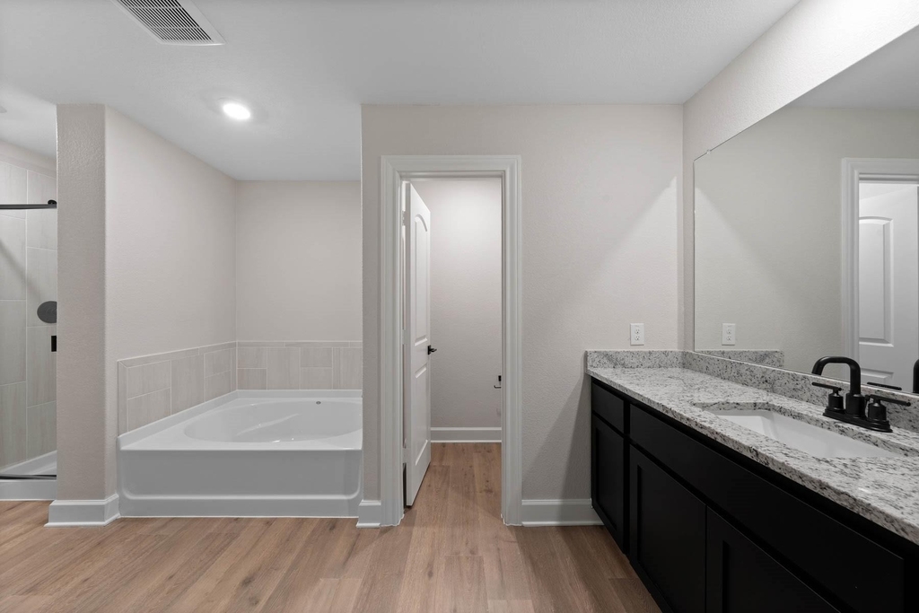 1219 Dye Boulevard - Photo 5