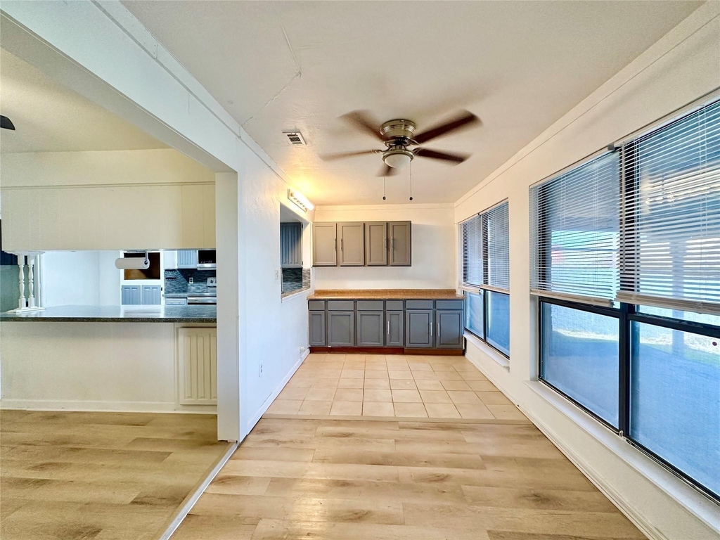 807 Fondren Drive - Photo 3