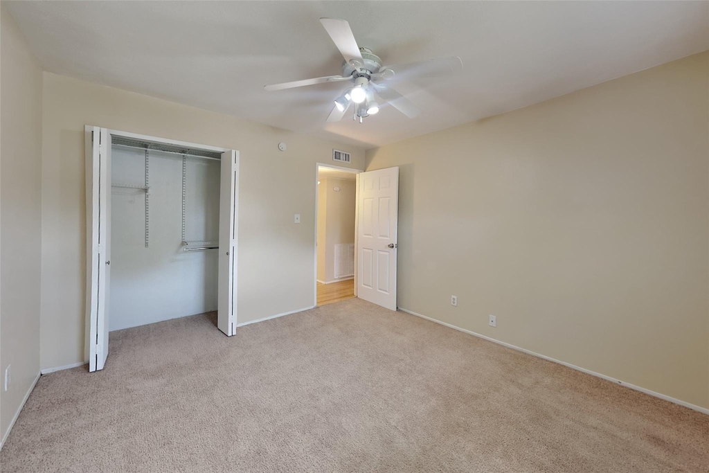 804 Rolling Ridge Drive - Photo 9