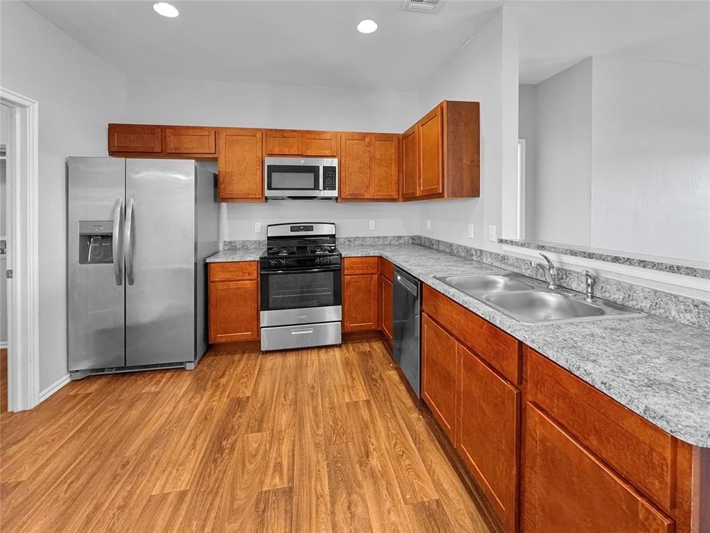 3517 Se 94th Street - Photo 3