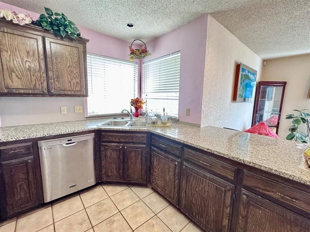 2825 Tealwood Drive - Photo 10