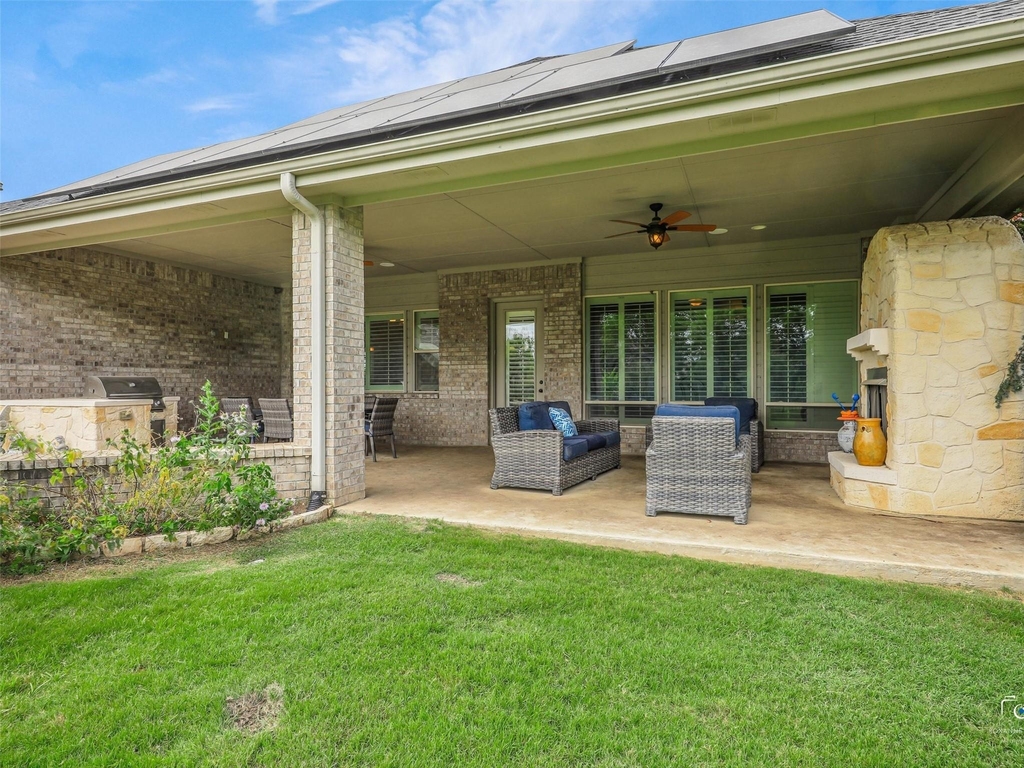4428 Lake Breeze Drive - Photo 36