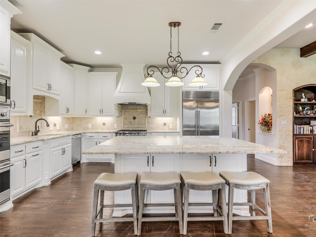 4428 Lake Breeze Drive - Photo 10