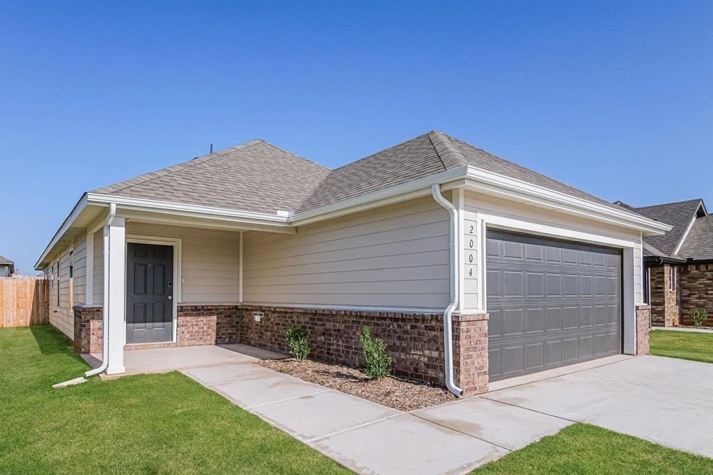2004 Dogwood Drive - Photo 1