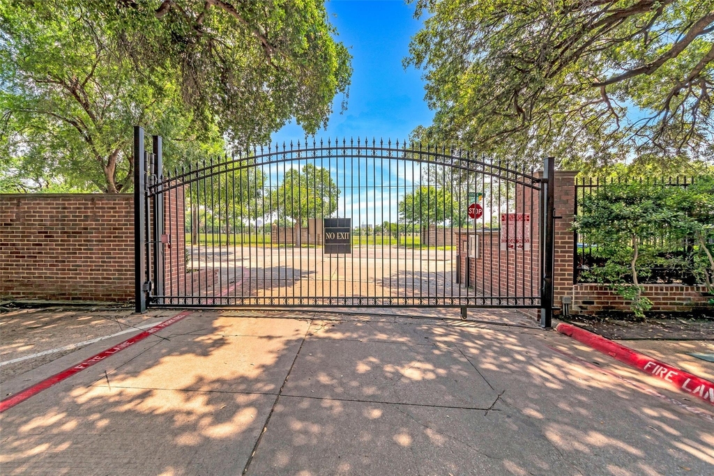 4721 Bradford Drive - Photo 20