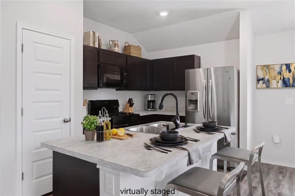 11832 Nw 94th Street - Photo 2