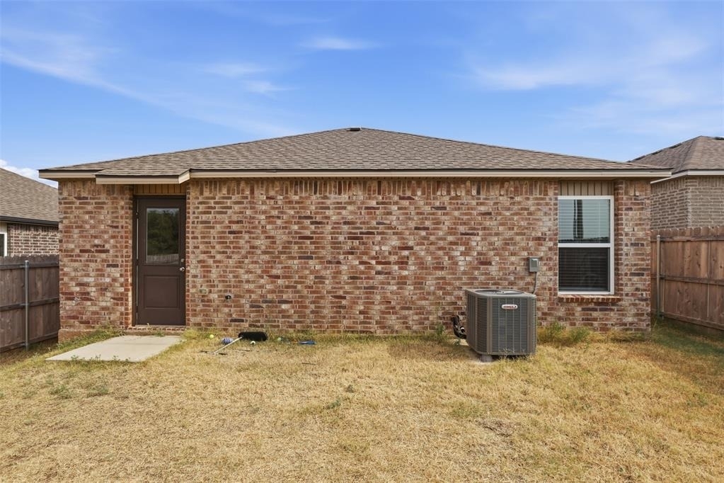 11832 Nw 94th Street - Photo 32