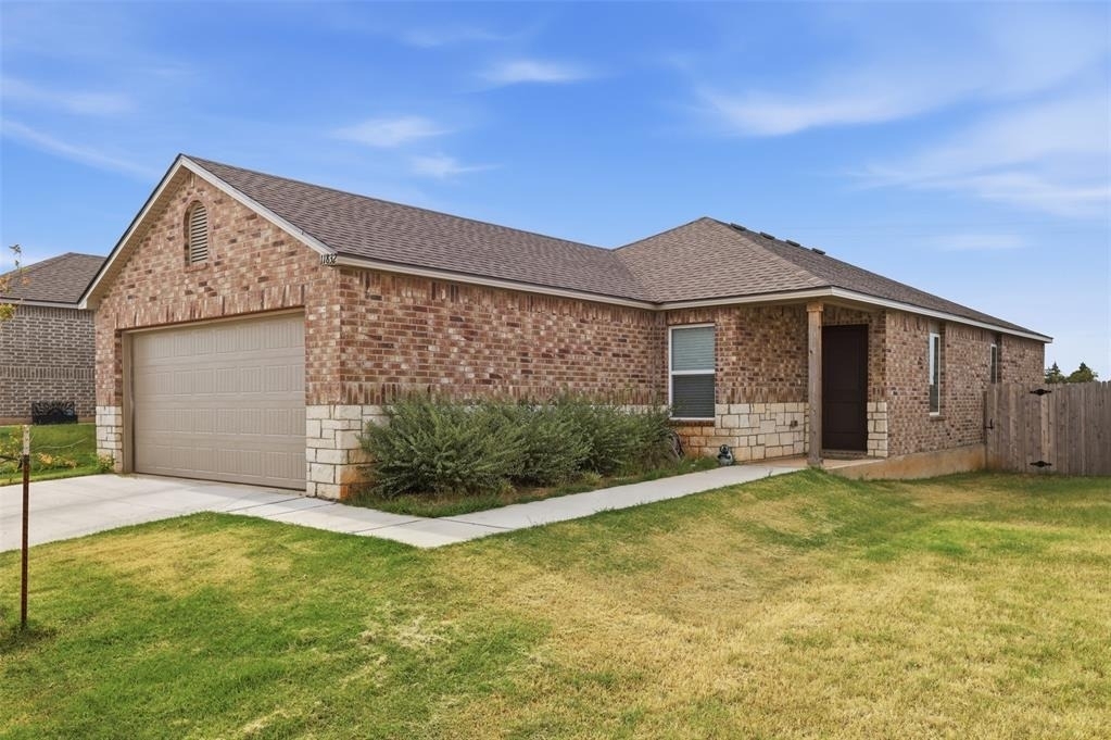 11832 Nw 94th Street - Photo 0
