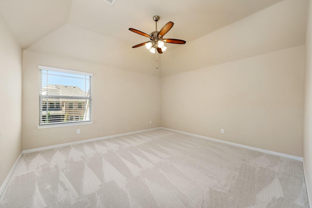 1730 Sweetwater Lane - Photo 32