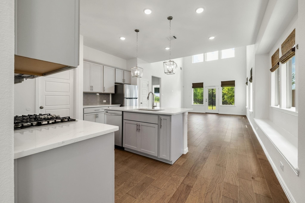 3100 Greenbriar Drive - Photo 6