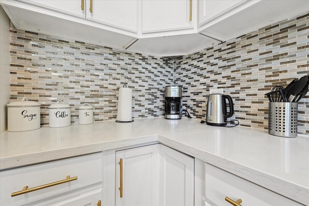3608 Courtdale - Photo 8
