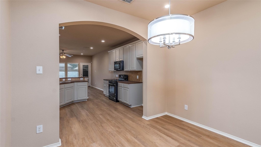 1405 Samantha Creek Drive - Photo 6