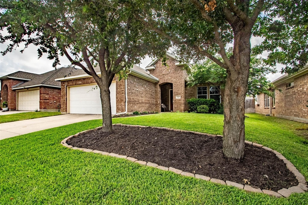 1405 Samantha Creek Drive - Photo 0