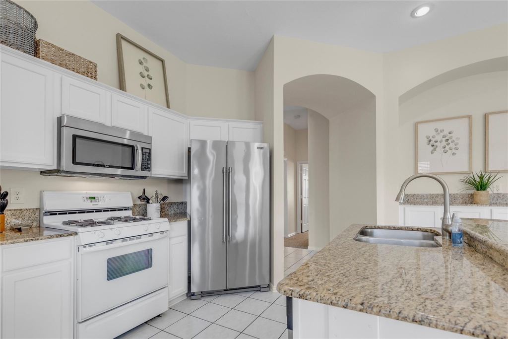 1438 Royal Oaks Drive - Photo 5