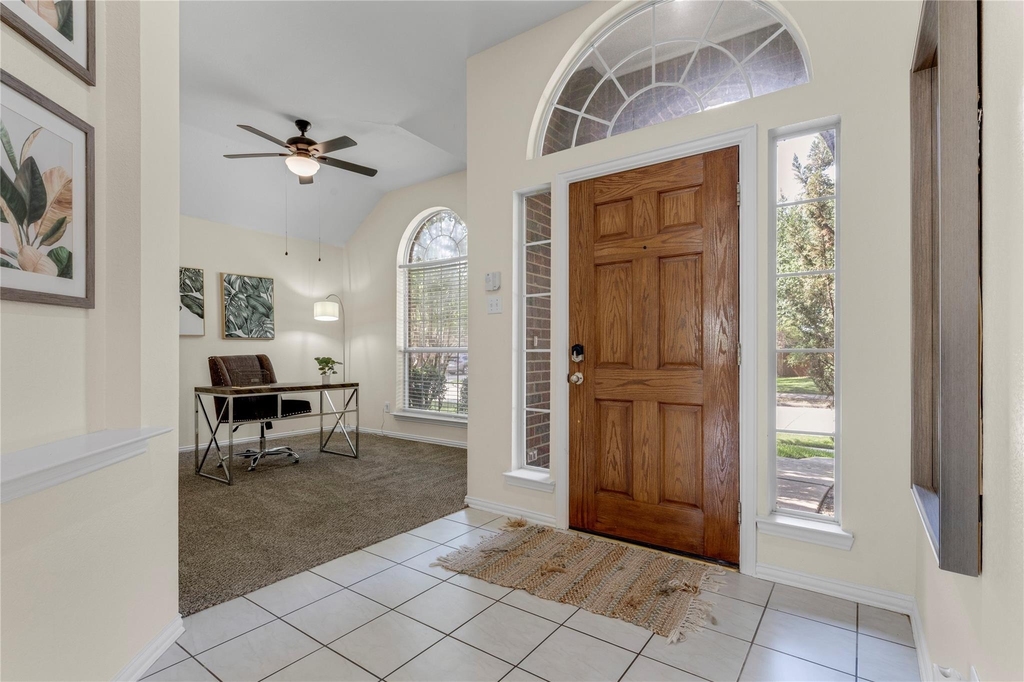 1438 Royal Oaks Drive - Photo 2
