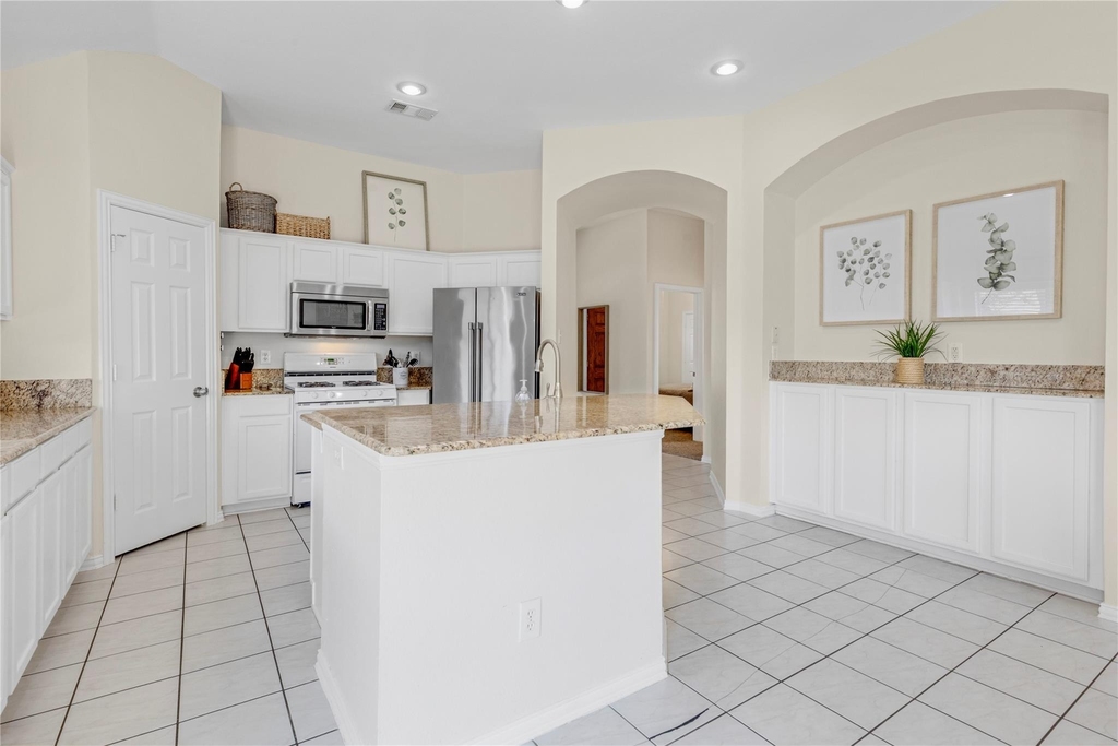 1438 Royal Oaks Drive - Photo 7