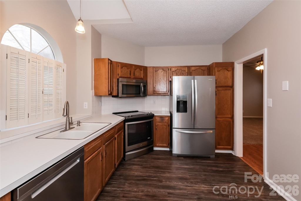 11331 Clayford Ridge - Photo 3