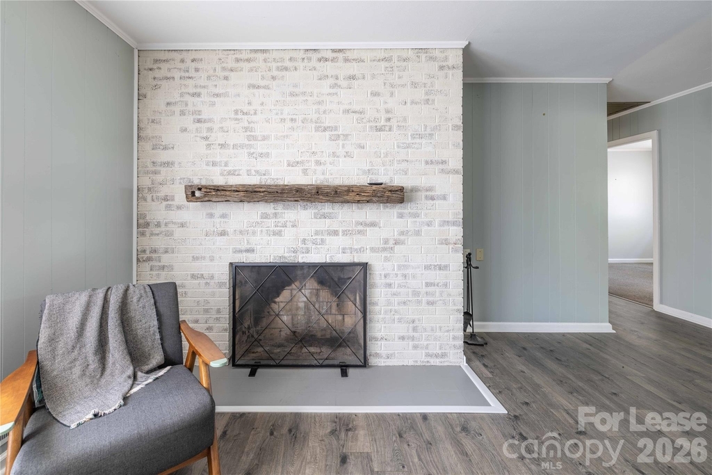34 Willow Street - Photo 5