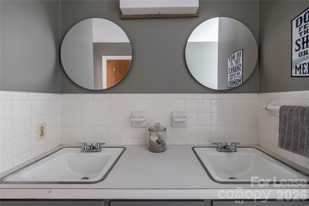 34 Willow Street - Photo 21