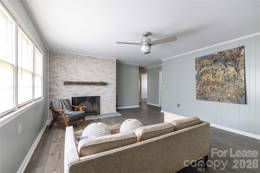 34 Willow Street - Photo 3