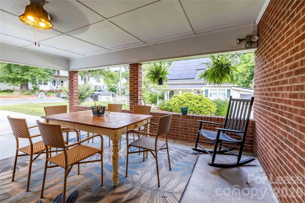 34 Willow Street - Photo 36