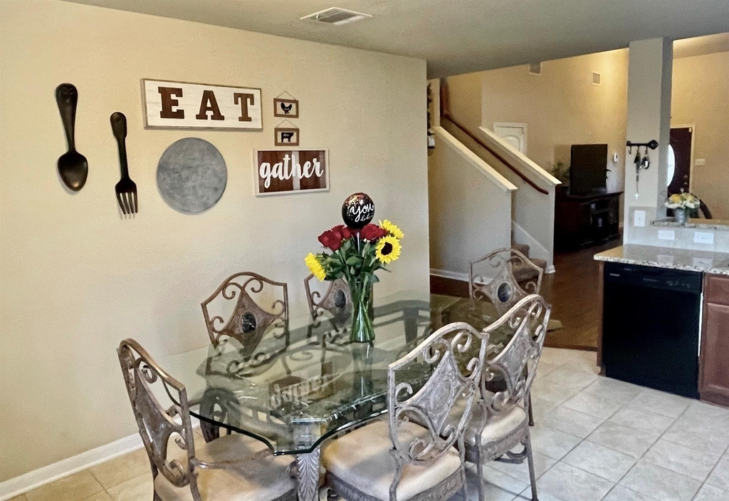 2305 Willard Way - Photo 10