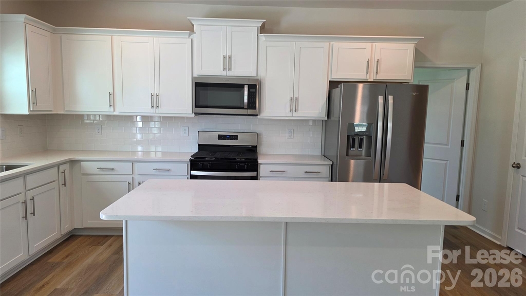 1348 Secrest Commons Drive - Photo 8